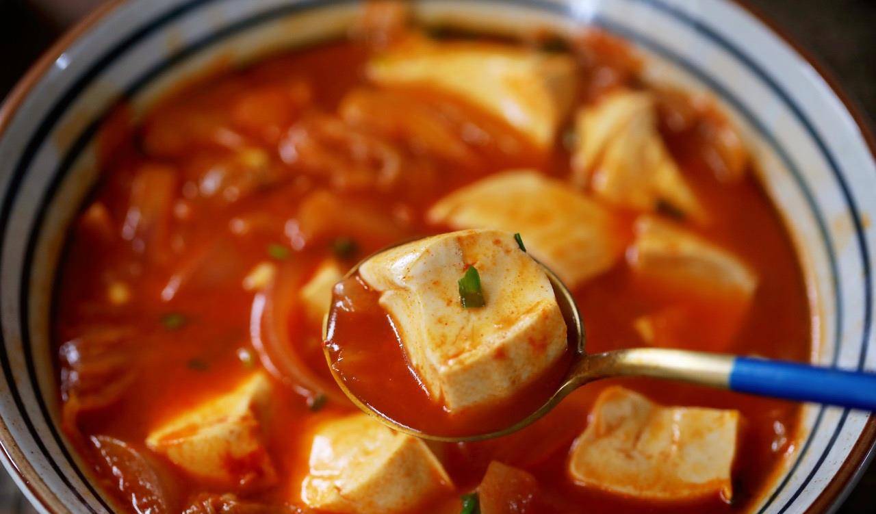 豆腐辣椒酸菜汤的做法