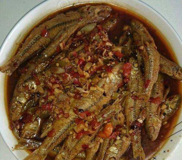 湘菜船钉子鱼的做法