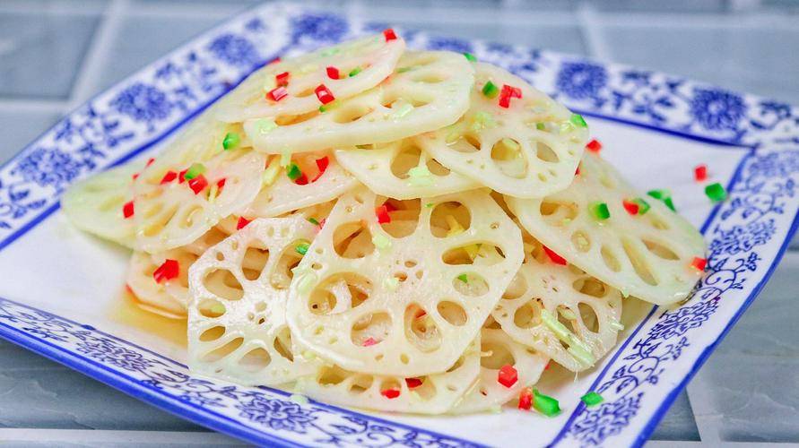 莲藕豆腐皮炒菜的做法