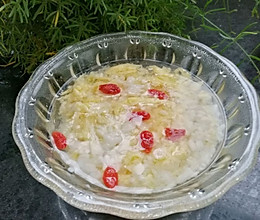银耳醪糟汤的早餐做法