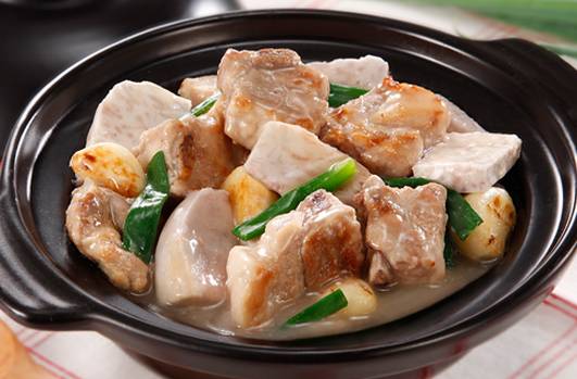 芋头排骨煮饭的做法视频