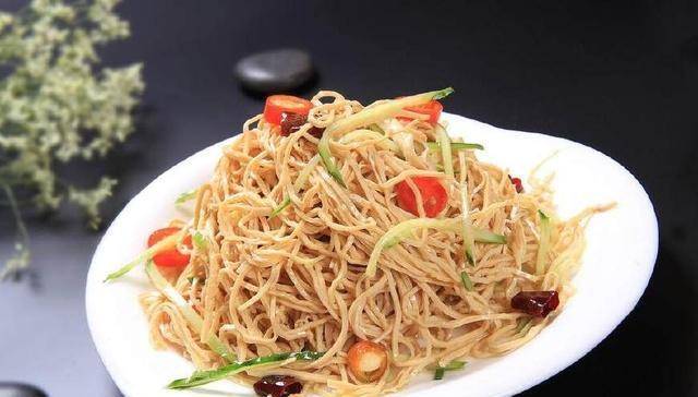 麻辣淀粉豆腐丝的做法