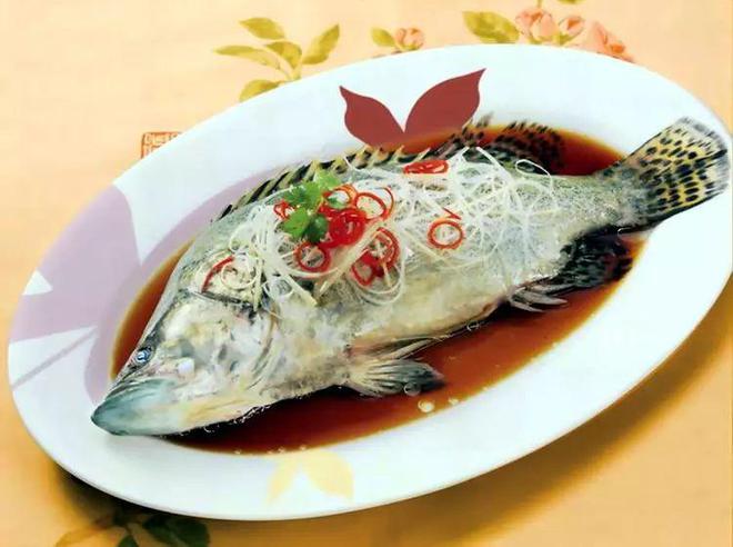 卧龙湖野生鱼的做法