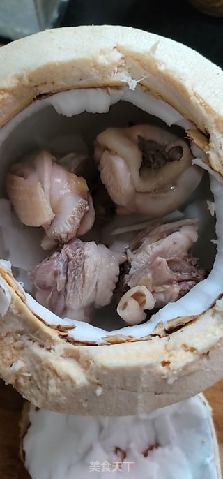 新鲜椰子炖鸡的做法