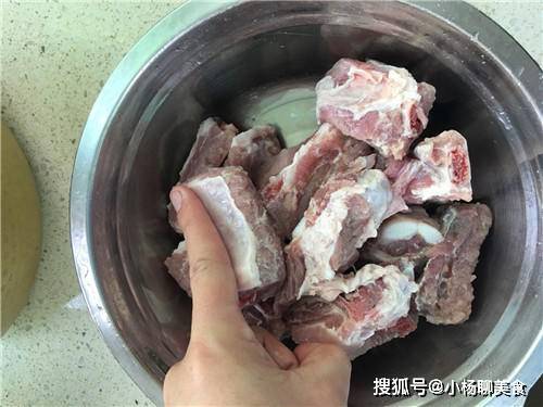 冰箱里冻的排骨做法空气
