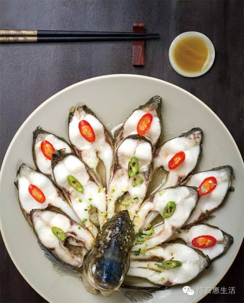 煎鲈鱼蒸豆腐的做法窍门