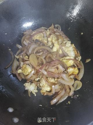 而洋葱炒鸡蛋做法大全