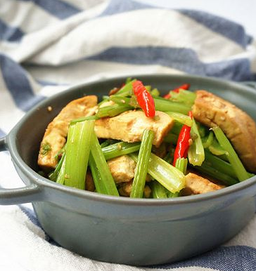 豆腐芹菜的做法大全