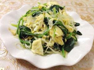 菠菜粉条炒鸡蛋做法