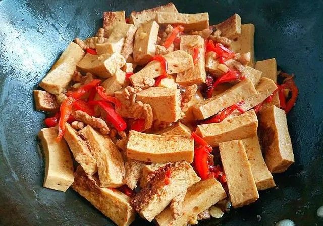 桃胶千页豆腐的做法