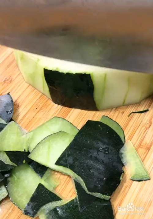 青皮鱼窝瓜的家常做法