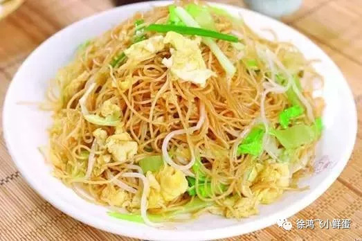 牛肉炒粉鸡蛋的做法
