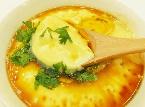 鸡蛋羹里卧鸡蛋辅食做法