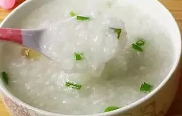 黑糯米排骨青菜粥的做法