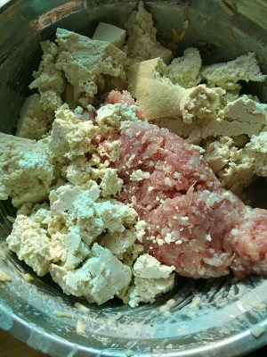 瘦肉油豆腐煲的做法