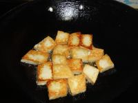 广西草鱼焖豆腐的做法
