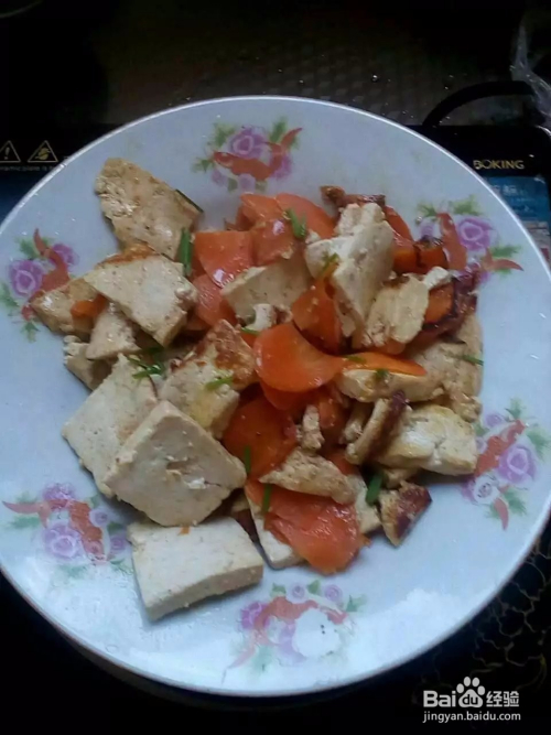 胡萝卜炒豆腐的做法