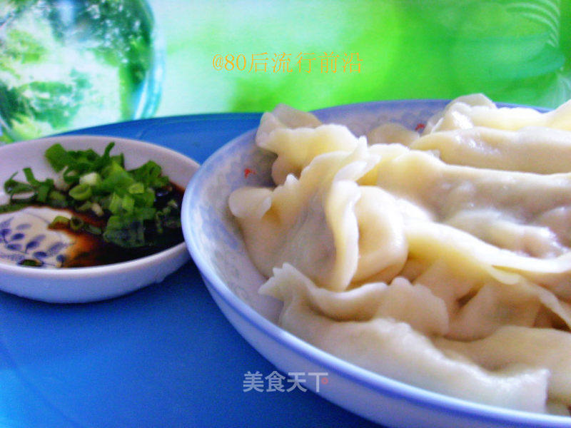 酸汤猪肉芹菜饺子的做法