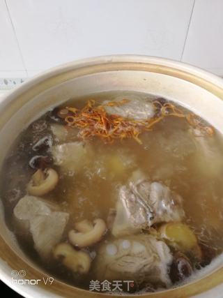 焖烧锅排骨汤的做法