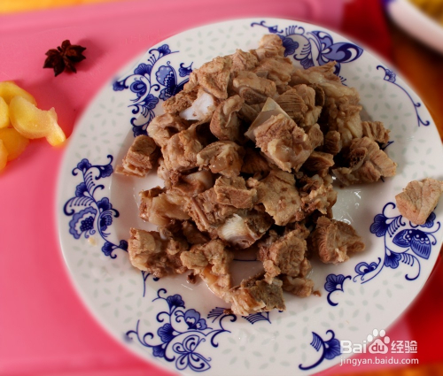 焖烧锅排骨汤的做法