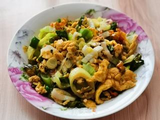 酱炒鸡蛋葱做法