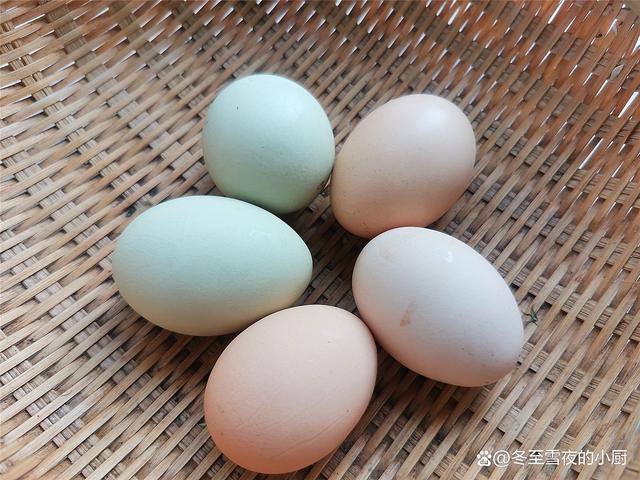 鸡蛋生吃的美食做法
