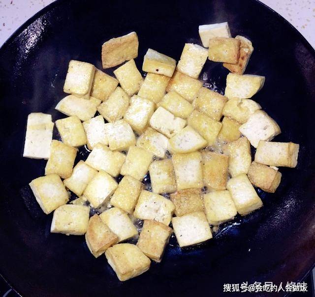 草菇烧臭豆腐的做法大全