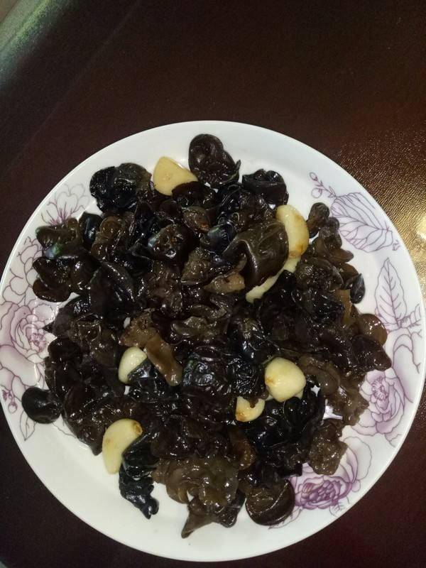 辣子虾仁木耳汤的做法