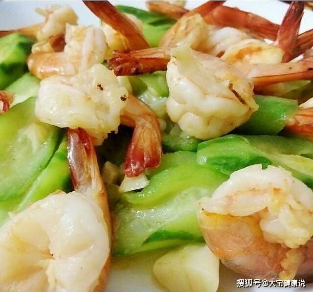 鱼烩大虾的做法