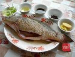 清蒸鲤鱼的汤汁做法