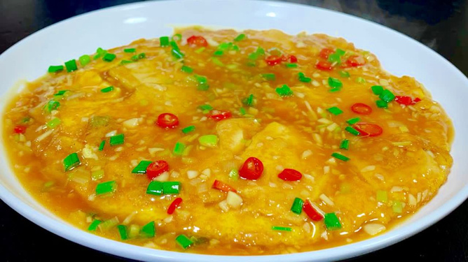 饭馆鸡蛋豆腐煲的做法