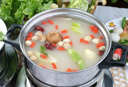 当归清炖牛骨汤的做法