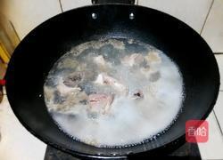 猪杂祛湿汤的做法