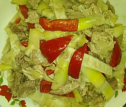 肥肉炒苦笋的做法