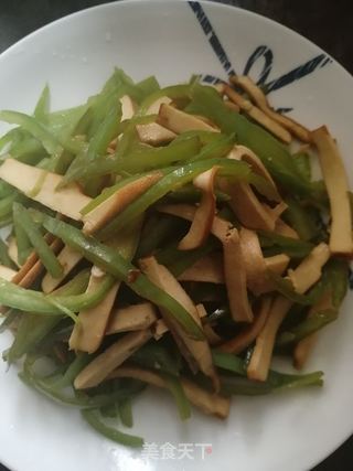 豆腐干苦笋的做法