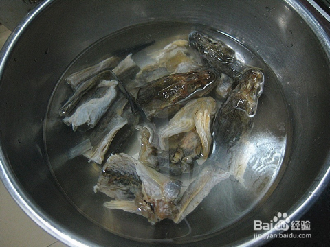 瓶子鱼鱼干的做法