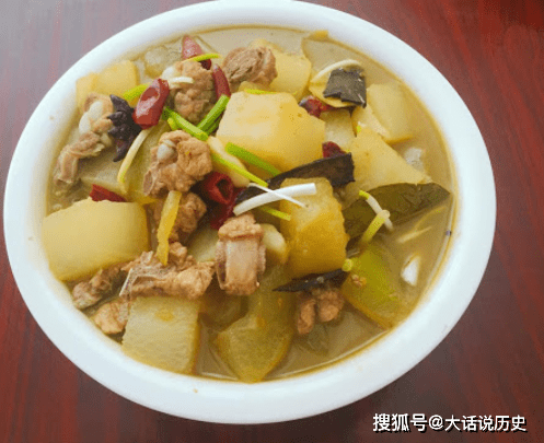 排骨李子汤的做法