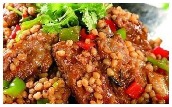 美食摆盘排骨的做法图片
