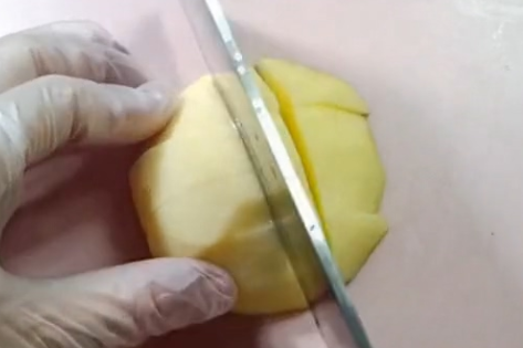 洋葱煮苹果汤的做法
