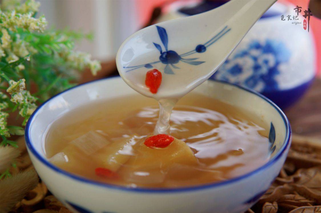 洋葱煮苹果汤的做法