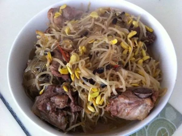 干豆芽炖排骨的做法视频
