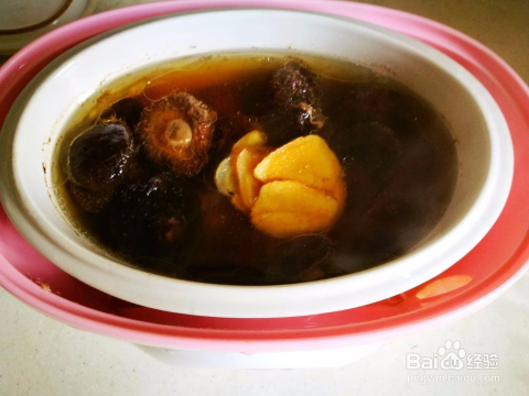 排骨萝卜香菇鸡汤的做法