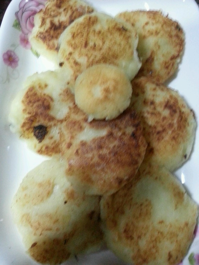 牛奶土豆饼做法