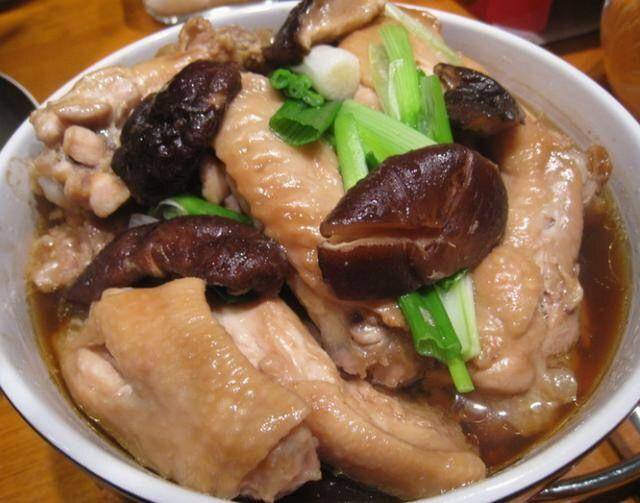 牛肉虾仁香菇汤的做法