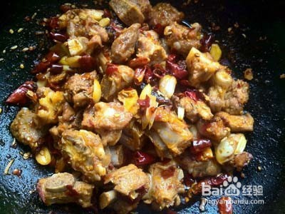 大锅炖麻辣排骨的做法