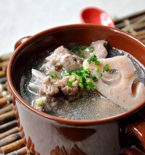 莲藕耗屎汤的做法