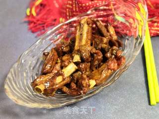 啤酒蒜香焖排骨的做法