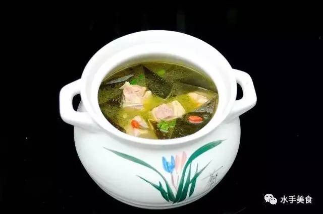 海带老鸭猪骨汤的做法