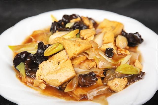 大葱木耳白豆腐的做法