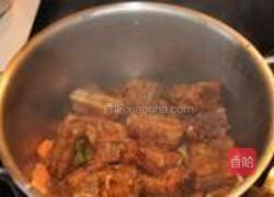 砂锅胡萝卜排骨饭的做法